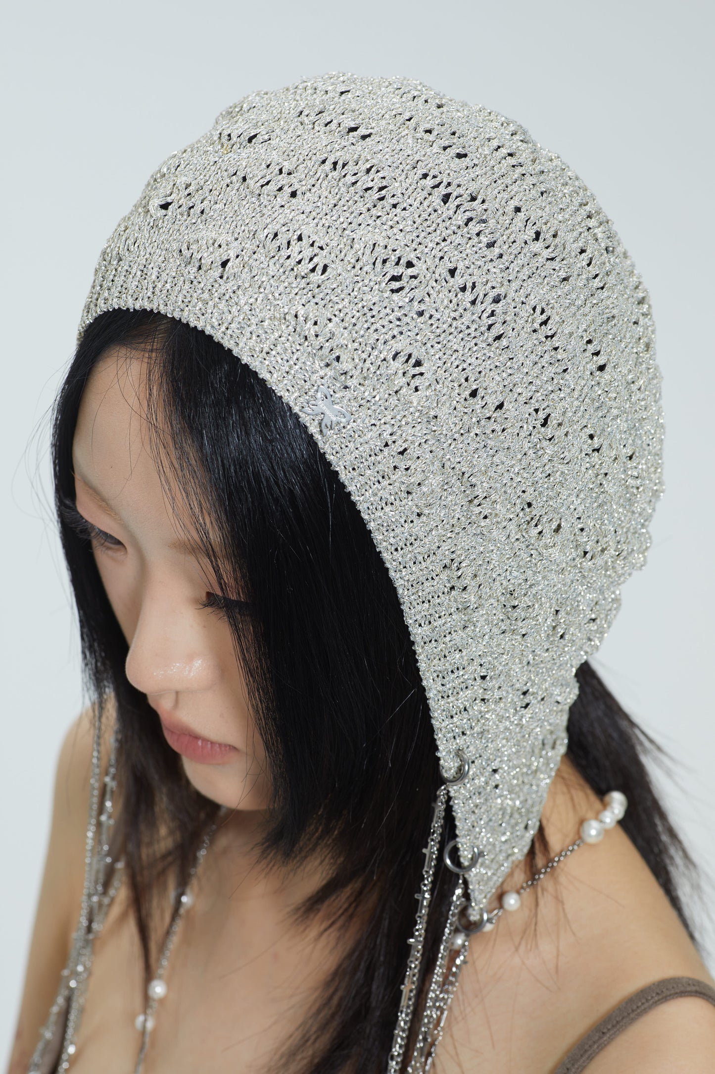 Fervooor Dune silver detachable chain knit beanie hat